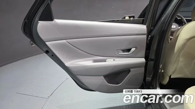 Hyundai AVANTE Новый Avante (CN7) — Фото автомобиля 24