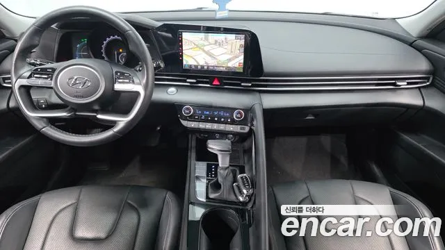 Hyundai Avante CN7 — Фото автомобиля 10