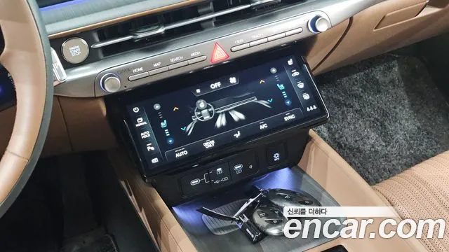 Hyundai Grandeur GN7 — Фото автомобиля 26