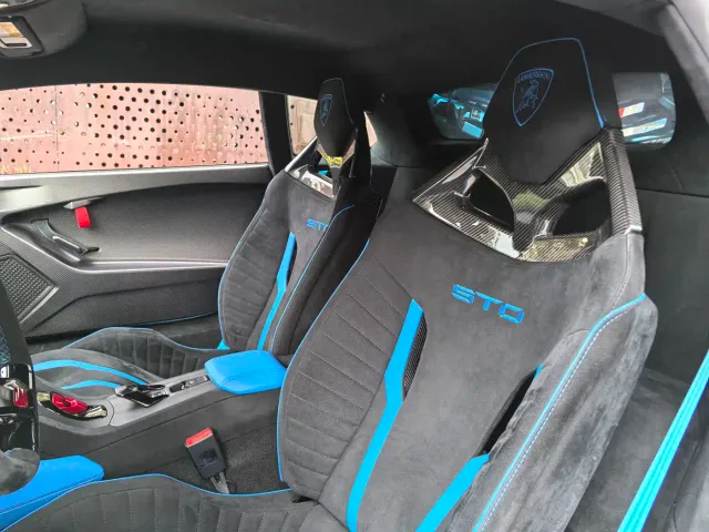 Lamborghini Huracan — Фото автомобиля 9