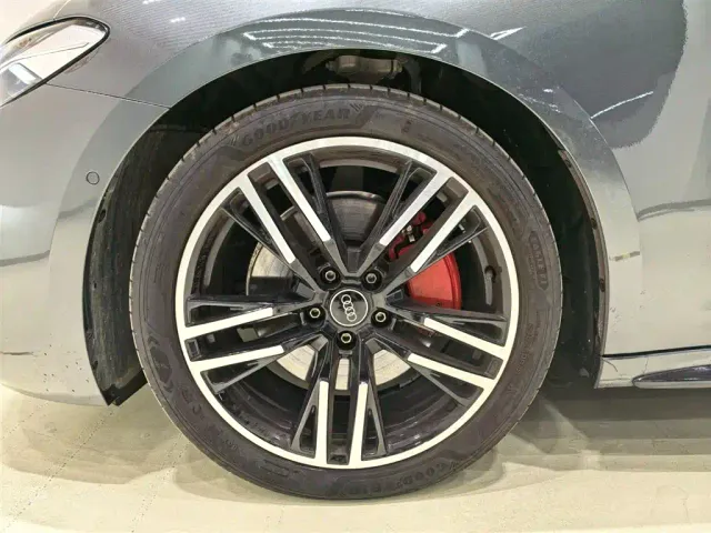 Audi A5L — Фото автомобиля 8