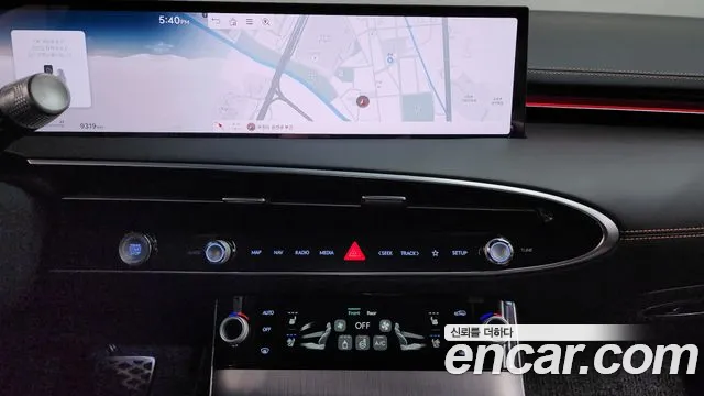 Genesis GV70 2.5T Бензин AWD — Фото автомобиля 15