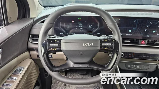 Kia Canival — Фото автомобиля 6