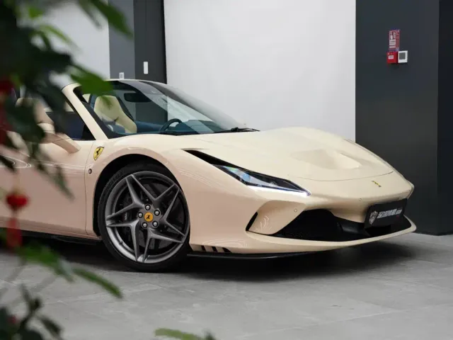 Ferrari F8 — Фото автомобиля 4