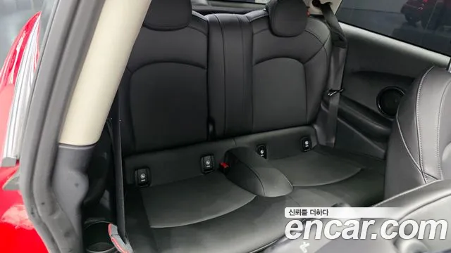 Mini Cooper Cooper Classic Plus — Фото автомобиля 12