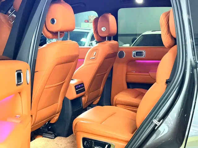 Li Auto L8 — Фото автомобиля 5
