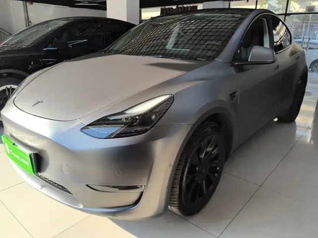 Фотография автомобиля — Tesla Model Y
