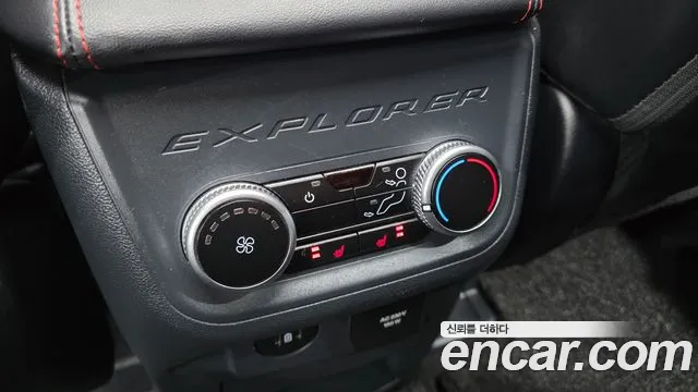 Ford Explorer Generation 6 — Фото автомобиля 18