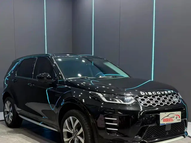 Land Rover Discovery Sport — Фото автомобиля 3