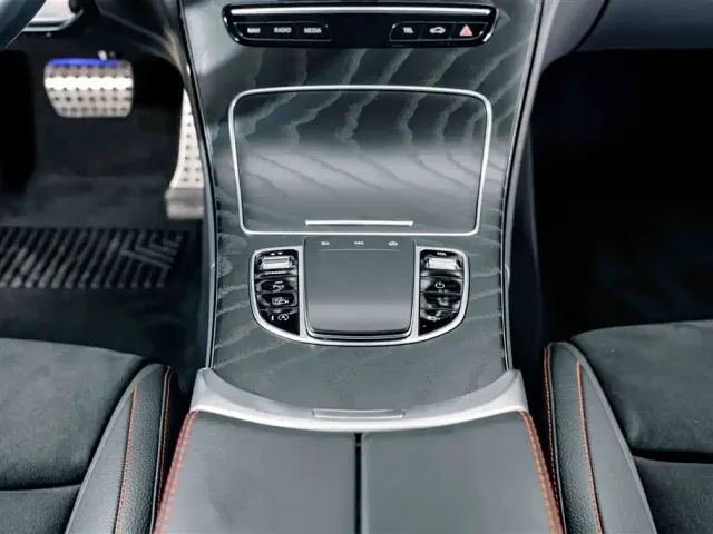 Mercedes-Benz C-Class — Фото автомобиля 12