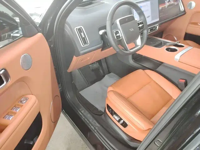 Li Auto L7 — Фото автомобиля 14