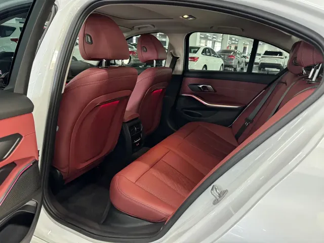 BMW 3 Series — Фото автомобиля 5
