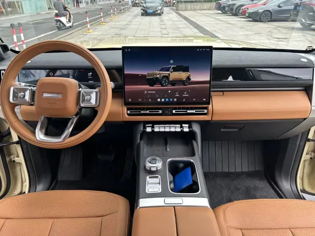 iCAR V27 — Фото автомобиля 13