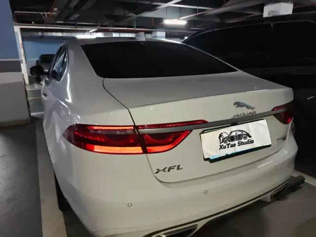 Jaguar XFL — Фото автомобиля 2