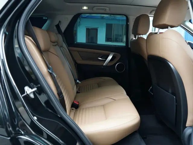 Land Rover Discovery Sport — Фото автомобиля 4