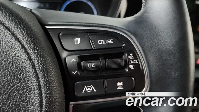 Kia Niro — Фото автомобиля 22