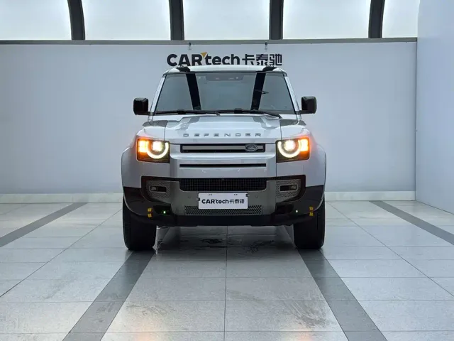 Land Rover Defender — Фото автомобиля 3