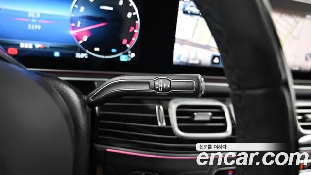 Mercedes-Benz GLS-Class — Фото автомобиля 9