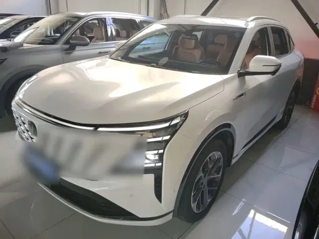 Фотография автомобиля — Changan CS75 Plus