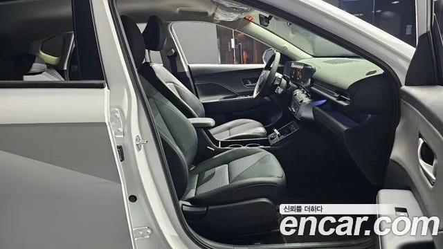 Hyundai Kona Kona (SX2) Бензин 1.6 турбо 2WD — Фото автомобиля 11