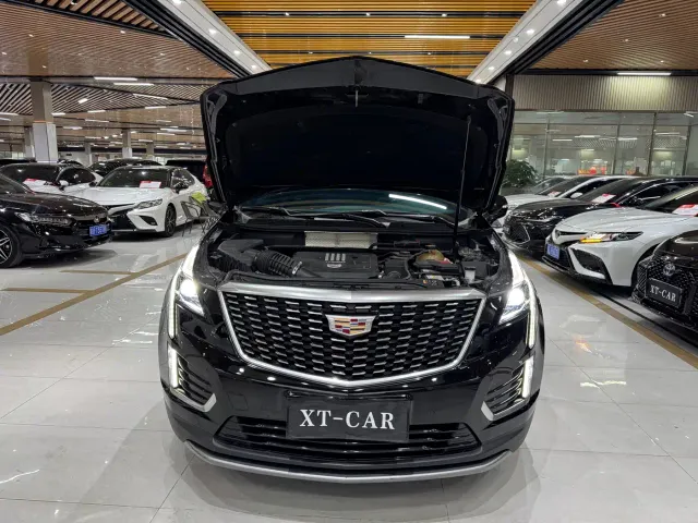 Cadillac XT5 — Фото автомобиля 9