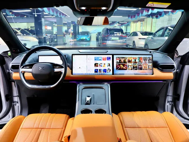 Xpeng G9 — Фото автомобиля 12