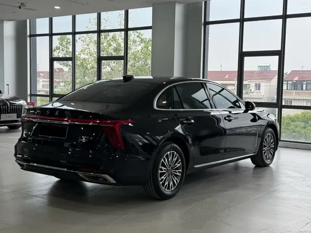 Hongqi H5 — Фото автомобиля 3