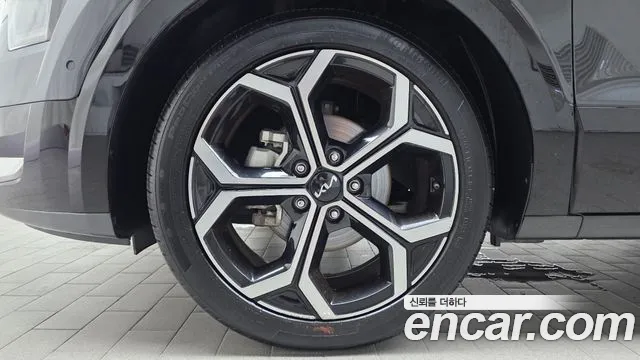 Kia Niro The All New Niro Signature — Фото автомобиля 5
