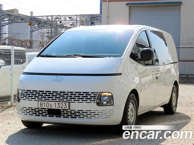 Hyundai Staria Staria Карго 5 мест — Фото автомобиля 2