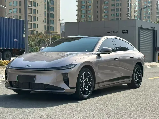 Фотография автомобиля — Changan Qiyuan A07