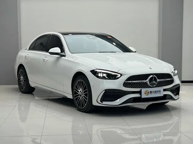 Mercedes-Benz C-Class — Фото автомобиля 2