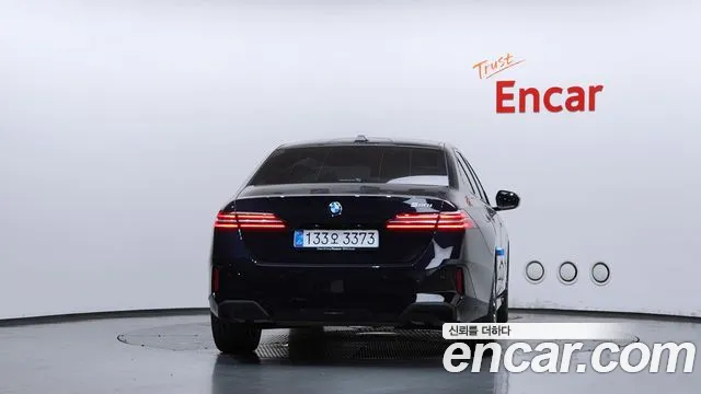 BMW 5 Series G60 — Фото автомобиля 4