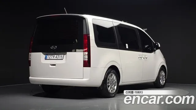 Hyundai Staria — Фото автомобиля 2