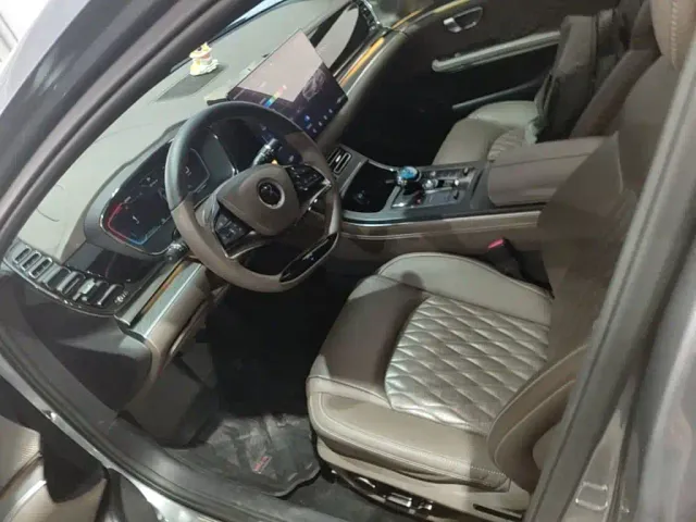 BYD Han — Фото автомобиля 14