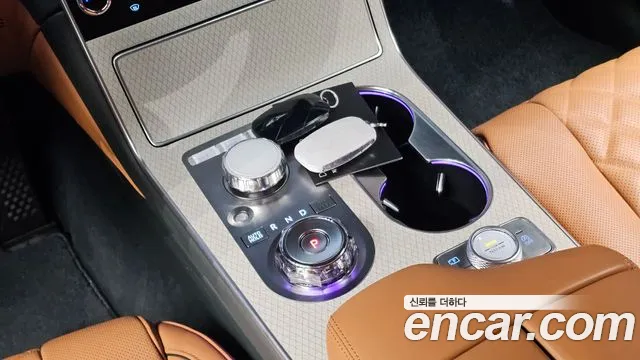 Genesis GV80 — Фото автомобиля 12