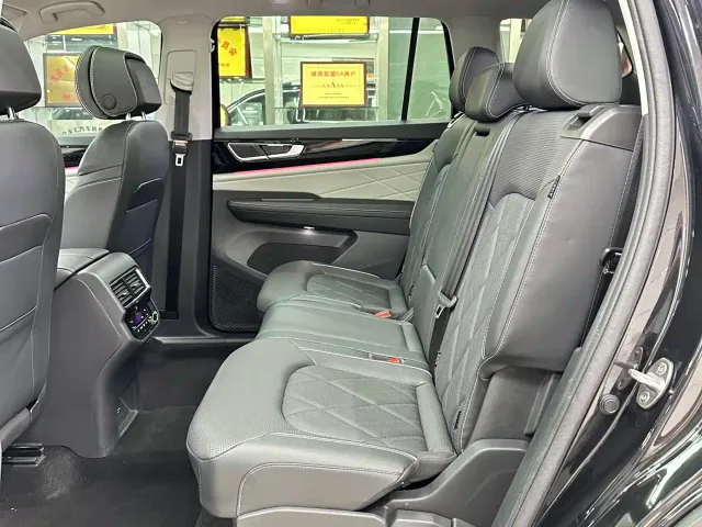 Volkswagen Teramont — Фото автомобиля 12