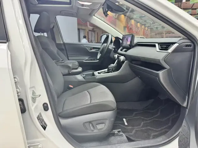 Toyota RAV4 Rongfang 2024 2.0L CVT FWD Style Edition — Фото автомобиля 6