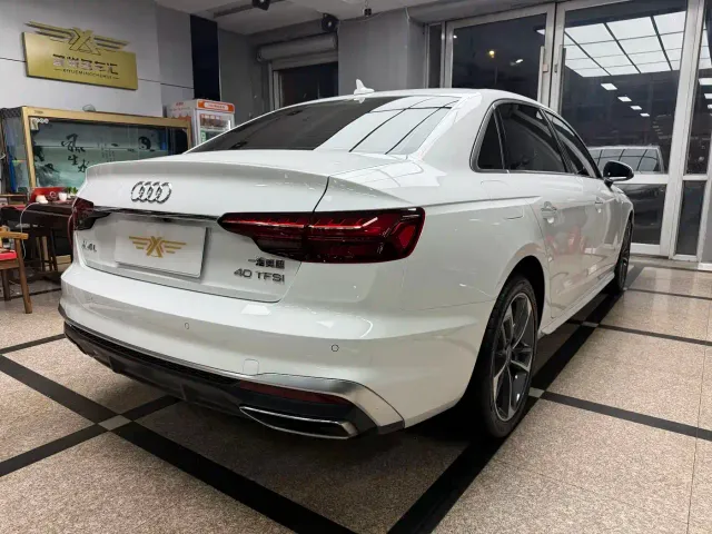 Audi A4L — Фото автомобиля 4