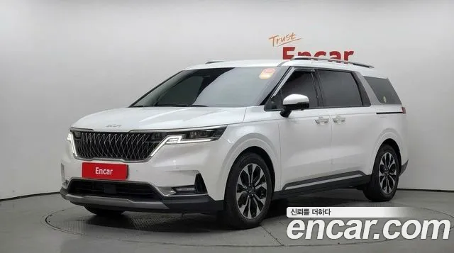 Фотография автомобиля — Kia Carnival Generation 4