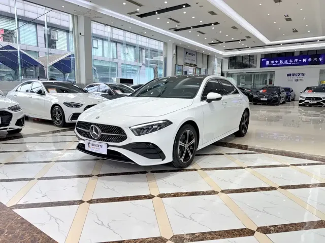 Mercedes-Benz A-Class — Фото автомобиля 2