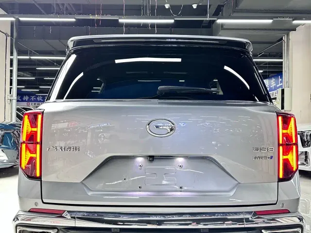 GAC Trumpchi GS8 — Фото автомобиля 9
