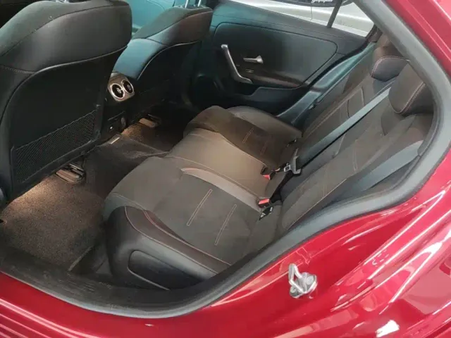 Mercedes-Benz A-Class — Фото автомобиля 16