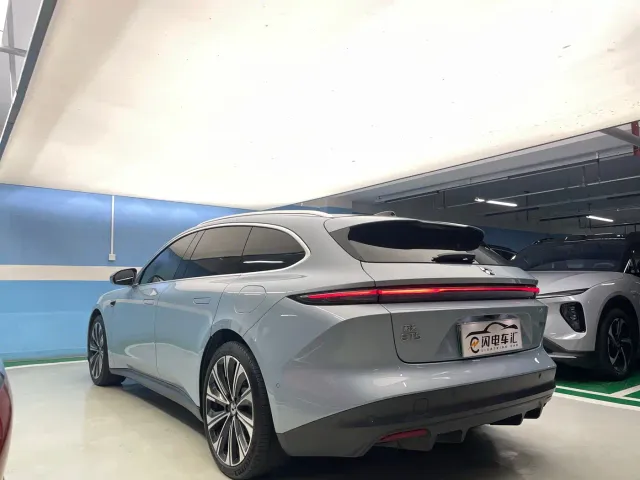 Nio ET5 Touring — Фото автомобиля 8