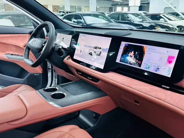 Changan CS75 Plus — Фото автомобиля 7
