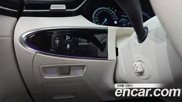 Genesis GV70 Electrified — Фото автомобиля 28