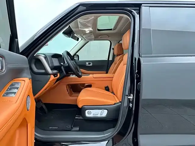 Haval Great Wall H10 — Фото автомобиля 12
