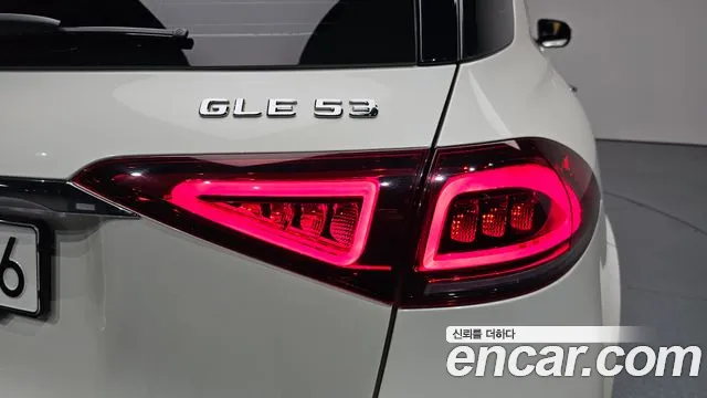 Mercedes-Benz GLE-Class — Фото автомобиля 21