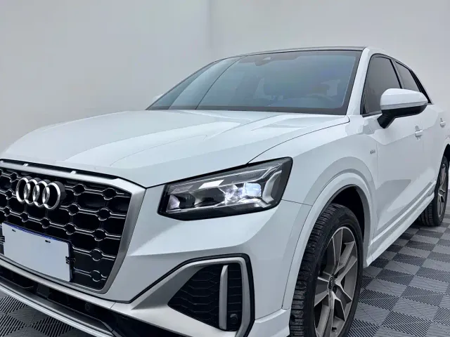 Audi Q2L — Фото автомобиля 7
