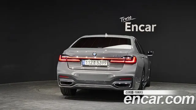 BMW 7 Series — Фото автомобиля 4