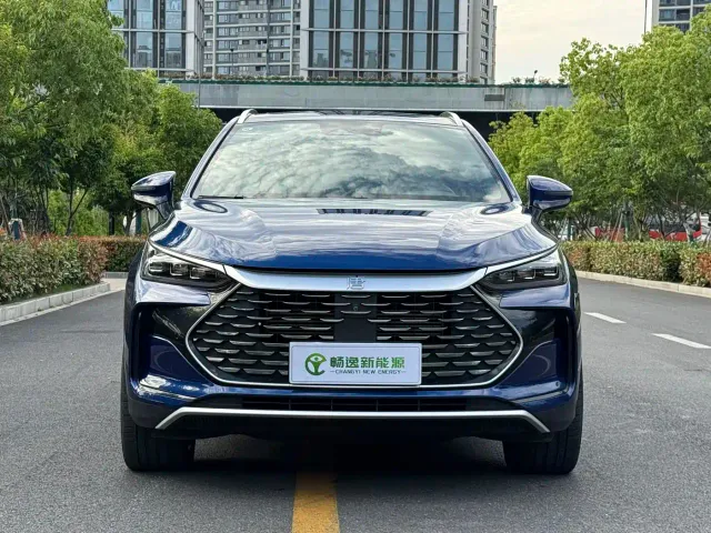 BYD Tang — Фото автомобиля 2